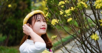 Thiếu nữ Huế rạng rỡ khoe sắc trong vườn Xuân