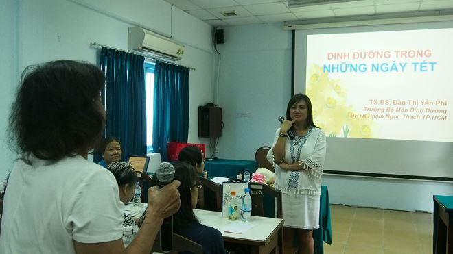 Ts.Bs. Đ&agrave;o Thị Yến Phi: &ldquo;Những ng&agrave;y Tết l&agrave; những ng&agrave;y kh&ocirc;ng giống mọi ng&agrave;y: ăn kh&aacute;c, sinh hoạt kh&aacute;c, c&oacute; nhiều niềm vui&hellip;&nbsp; Nhưng cũng lắm nguy cơ.&rdquo;