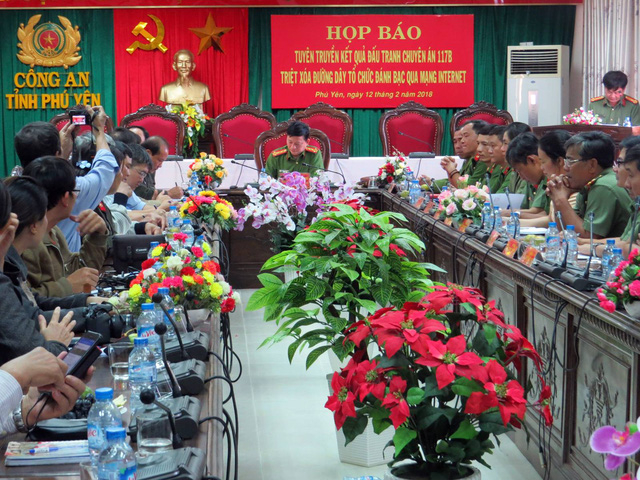 Buổi họp b&aacute;o chiều ng&agrave;y 12/2