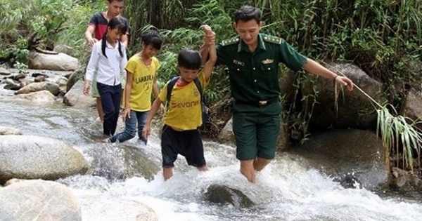 Tình nghĩa quân dân ở xã biên giới Pa Vệ Sử