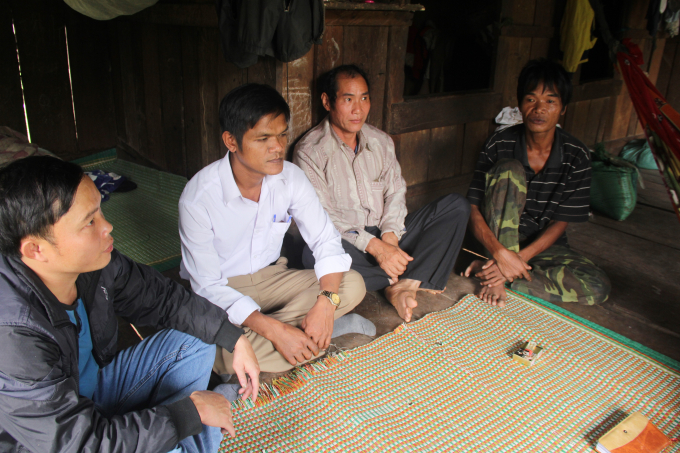 UBND x&atilde; D&acirc;n H&oacute;a tăng cường tuy&ecirc;n truyền, vận động người d&acirc;n&nbsp;kh&ocirc;ng tiếp tay, bu&ocirc;n b&aacute;n ph&aacute;o. (Ảnh. Hải Long)