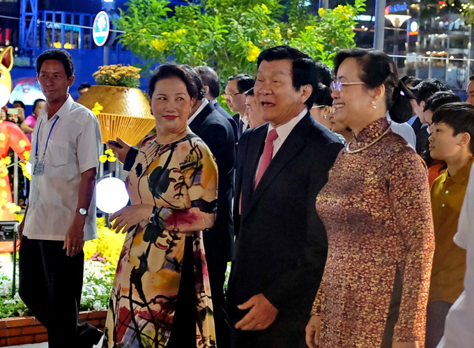 Ngắm đường hoa Nguyễn Huệ ng&agrave;y khai mạc