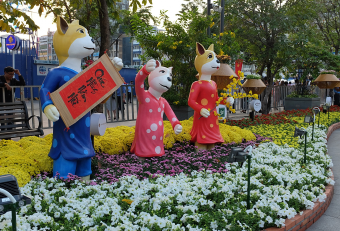 Ngắm đường hoa Nguyễn Huệ ng&agrave;y khai mạc