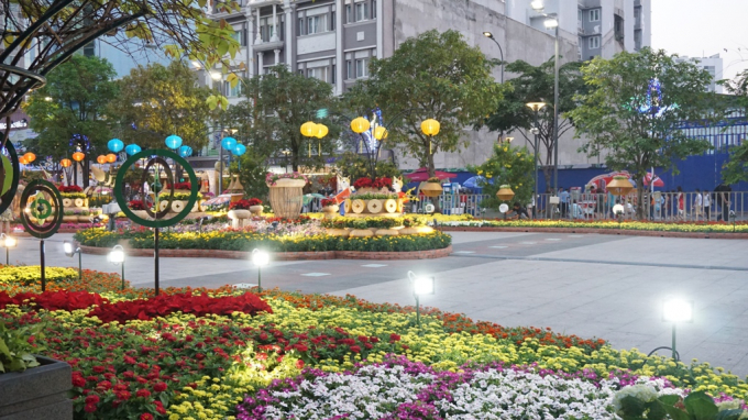 Ngắm đường hoa Nguyễn Huệ ng&agrave;y khai mạc