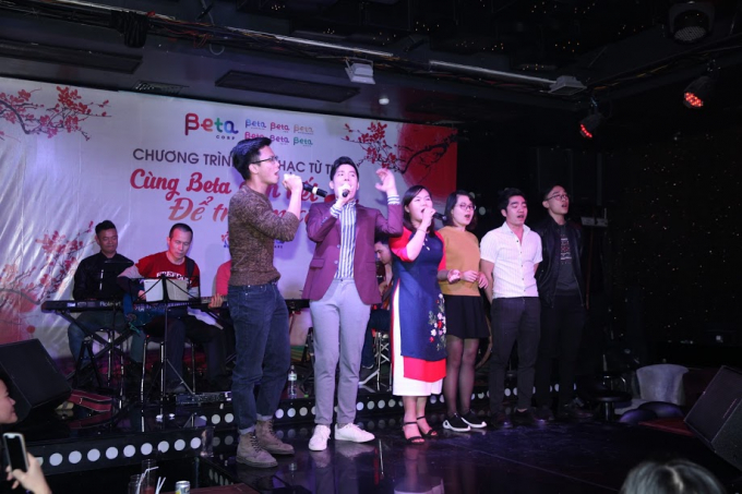 &ldquo;C&ugrave;ng Beta gắn kết &ndash; Để trẻ em c&oacute; Tết&rdquo; l&agrave; chương tr&igrave;nh từ thiện được C&ocirc;ng ty Cổ phần Beta Media tổ chức, với hy vọng hỗ trợ c&aacute;c trẻ em nhỏ tại Viện Huyết học &ndash; Truyền m&aacute;u Trung Ương được đ&oacute;n một c&aacute;i Tết đầy đủ hơn.&nbsp;