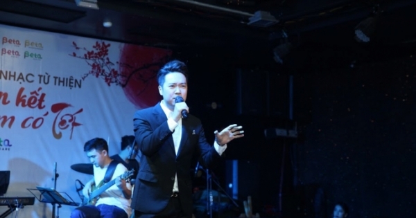 Lê Hiếu, Khánh Linh mang Tết ấm áp cho các em nhỏ Viện Huyết học Truyền máu Trung Ương