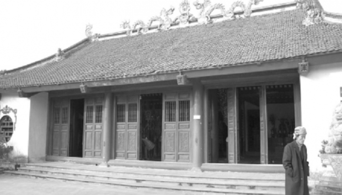 Đ&igrave;nh l&agrave;ng Ngọc Kh&aacute;m.