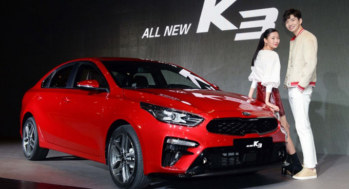 Ra mắt Kia K3 2018 thế hệ mới, gi&aacute; từ 318 triệu đồng