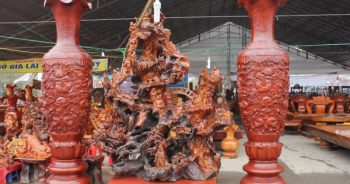 Chiêm ngưỡng gỗ lũa “siêu khủng” tạc 18 vị La Hán của đại gia Hải Dương