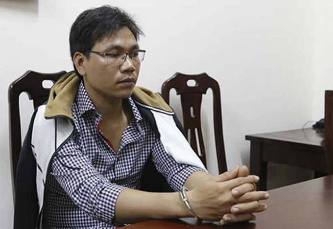 Đối tượng Dũng tại cơ quan c&ocirc;ng an. (Ảnh: b&aacute;o Thời đại)