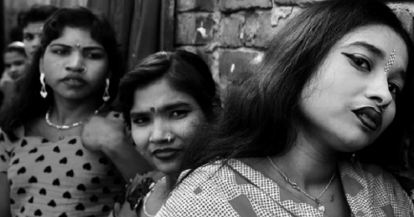 Ở nơi gái bán hoa trở thành nghề "mẹ truyền con nối"