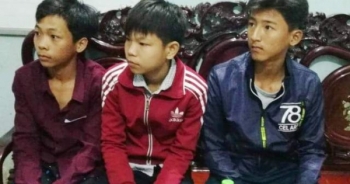 Bộ GD-ĐT tặng bằng khen học sinh nhặt được của rơi trả lại người bị mất