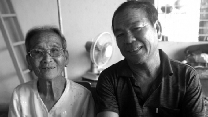 &Ocirc;ng Ch&oacute;ng v&agrave; mẹ.