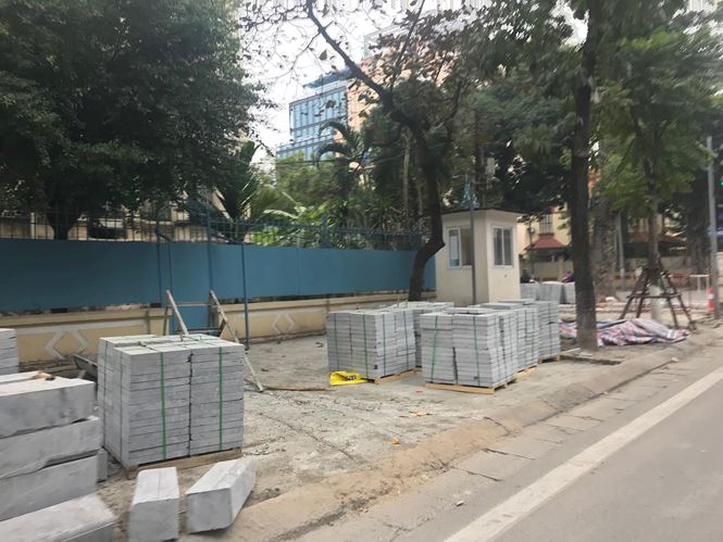 Địa ốc 24h: Hai đại dự &aacute;n đường sắt TP HCM đội vốn, nhiều sai phạm tại dự &aacute;n l&aacute;t đ&aacute; vỉa h&egrave;