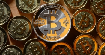 Giá Bitcoin hôm nay 28/2: Tăng rụt rè, Bitcoin vẫn chạm đỉnh tháng 2