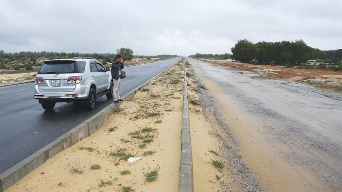 Nhiều vụ việc nổi cộm về đấu thầu trong năm 2017 tại Quảng Nam kh&ocirc;ng được Sở KH&amp;amp;amp;ĐT tỉnh n&agrave;y đề cập trong b&aacute;o c&aacute;o c&ocirc;ng t&aacute;c đấu thầu. Ảnh: Th&ugrave;y Anh