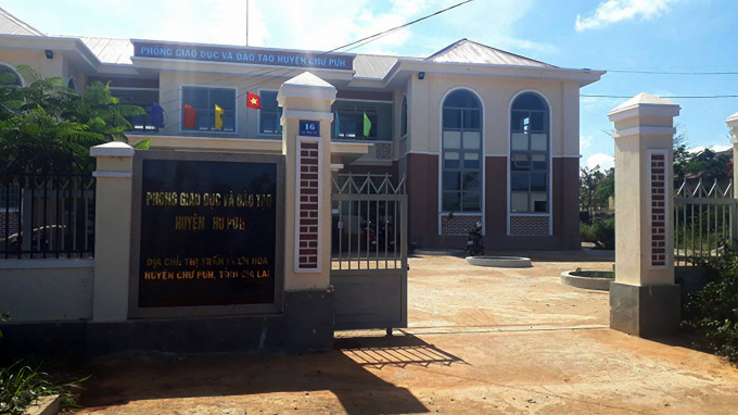 Trụ sở ph&ograve;ng Gi&aacute;o dục đ&agrave;o tạo huyện Chư Pưh nơi &ocirc;ng Dũng, b&agrave; Sang, b&agrave; Ca l&agrave;m việc.
