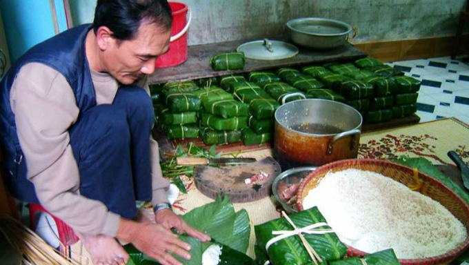 B&aacute;nh chưng l&agrave; một n&eacute;t văn h&oacute;a đặc sắc của người Việt.