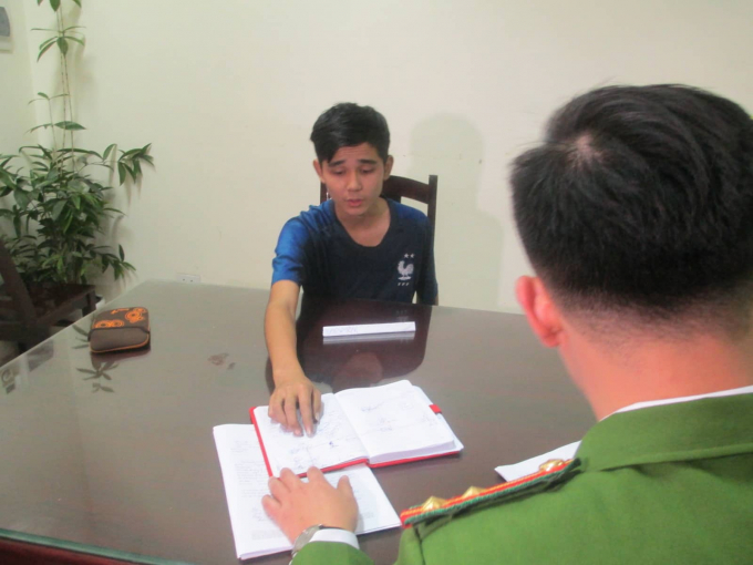 Nghi phạm tại cơ quan c&ocirc;ng an.