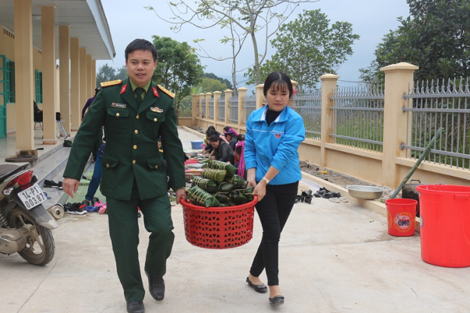 Những mẻ b&aacute;nh được h&igrave;nh th&agrave;nh.