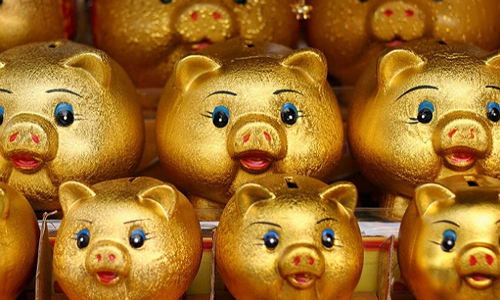 Lợn đất được b&agrave;y b&aacute;n trong một cửa h&agrave;ng ở Seoul (H&agrave;n Quốc). Ảnh: Be Bouchard.