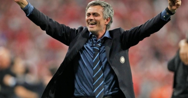 Gây sốc, Mourinho tức tốc trở lại giải cứu đội bóng cũ?