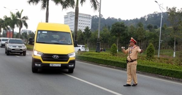 Gần 1 tỷ đồng tiền phạt vi phạm giao thông trong 5 ngày nghỉ Tết