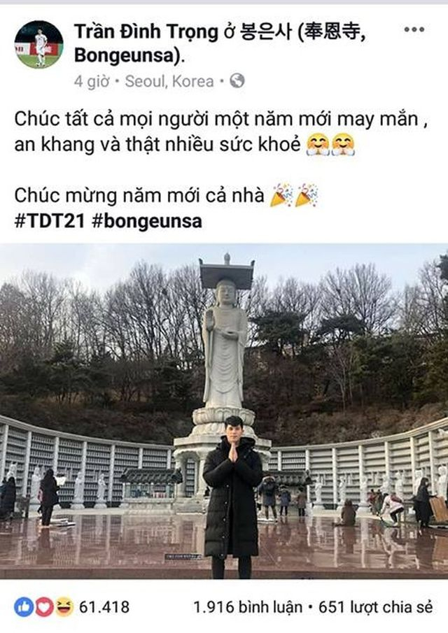 Điều trị chấn thương tại H&agrave;n Quốc, Đ&igrave;nh Trọng cũng kh&ocirc;ng qu&ecirc;n gửi lời ch&uacute;c mừng năm mới, anh ch&uacute;c mọi người may mắn, an khang v&agrave; đặc biệt c&oacute; thật nhiều sức khỏe.&nbsp;