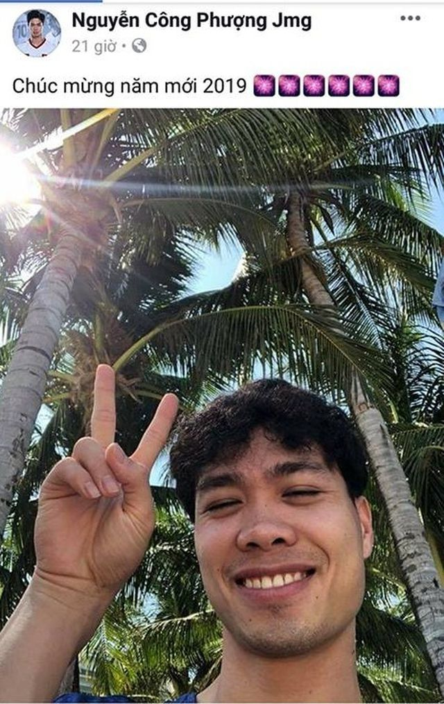 C&ocirc;ng Phượng &ldquo;khoe&rdquo; nụ cười tỏa nắng ng&agrave;y đầu năm.&nbsp;