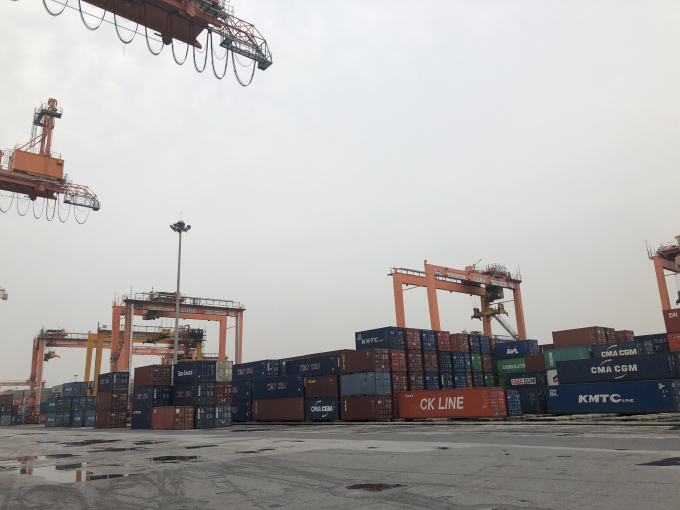 Năm 2018, lượng h&agrave;ng h&oacute;a th&ocirc;ng qua hệ thống cảng biển Việt Nam tăng 19% so với năm 2017. Ảnh: VGP/Phan Trang.
