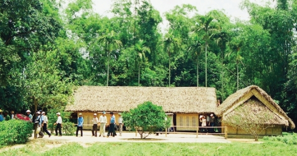 Đảng bộ, chính quyền, nhân dân quê hương Bác Hồ đoàn kết - đồng lòng vì sự phát triển