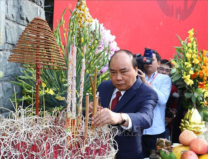 Thủ tướng Nguyễn Xu&acirc;n Ph&uacute;c dự Lễ hội kỷ niệm 230 năm chiến thắng Ngọc Hồi - Đống Đa