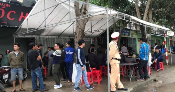 Nghịch tử dùng dao chém bố, mẹ và em gái thương vong