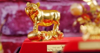 Ngày vía Thần Tài: Loạt sản phẩm heo vàng lên ngôi
