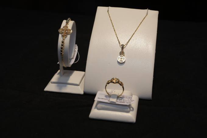 Ng&agrave;y v&iacute;a Thần T&agrave;i: Loạt sản phẩm heo v&agrave;ng l&ecirc;n ng&ocirc;i