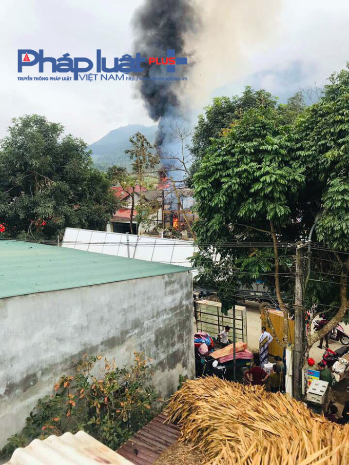 Vụ việc bất ngờ khiến nhiều t&agrave;i sản bị lửa thi&ecirc;u rụi.