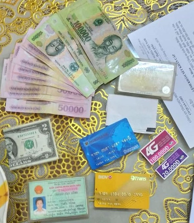 Một số tang vật của vụ&nbsp;&aacute;n&nbsp;được C&ocirc;ng an thu giữ.