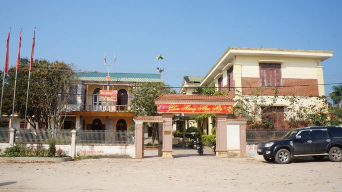 UBND, Đảng ủy x&atilde; Ph&uacute;c Th&agrave;nh nơi &ocirc;ng Lương l&agrave;m việc.