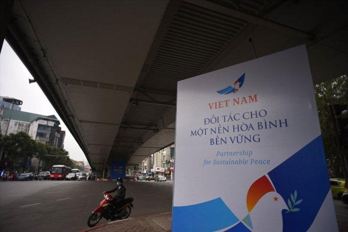 H&agrave; Nội trang ho&agrave;ng đường phố ch&agrave;o đ&oacute;n hội nghị thượng đỉnh Mỹ - Triều