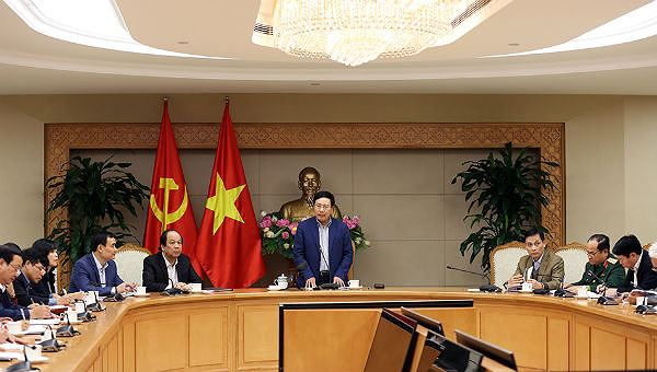 Ph&oacute; Thủ tướng Ch&iacute;nh phủ Phạm B&igrave;nh Minh chủ tr&igrave; cuộc họp.