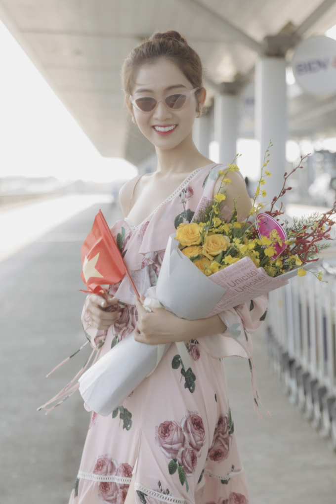 Người kế nghiệm Hương Giang l&ecirc;n đường sang Th&aacute;i dự thi Miss International Queen 2019