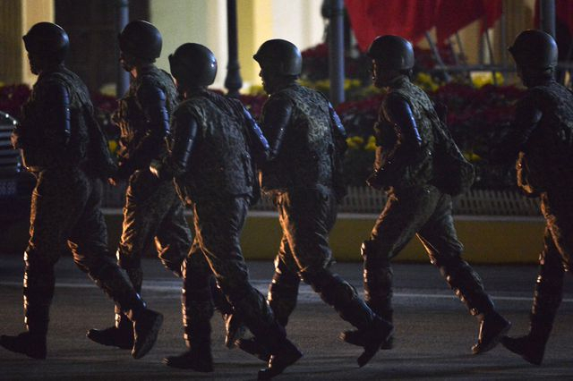 Lực lượng an ninh vẫn li&ecirc;n tục được tăng cường xung quanh nh&agrave; ga.