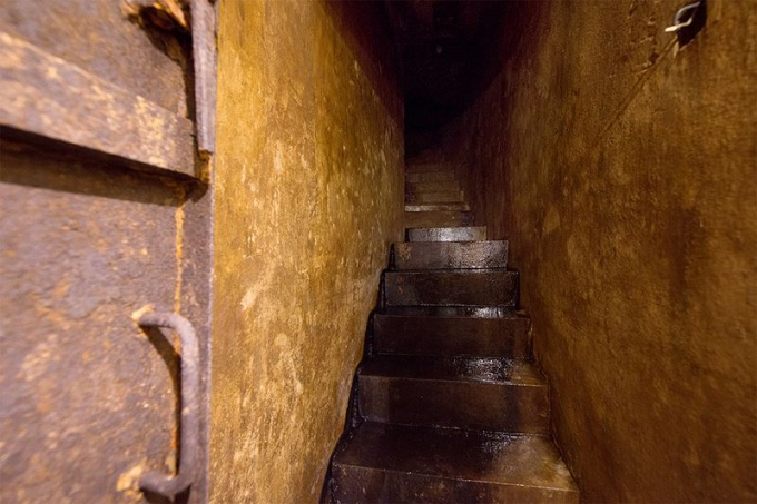 C&oacute; cả hầm tr&uacute; bom trong Kh&aacute;ch sạn Metropole, nơi chuẩn bị diễn ra Hội nghị thượng đỉnh Mỹ-Triều