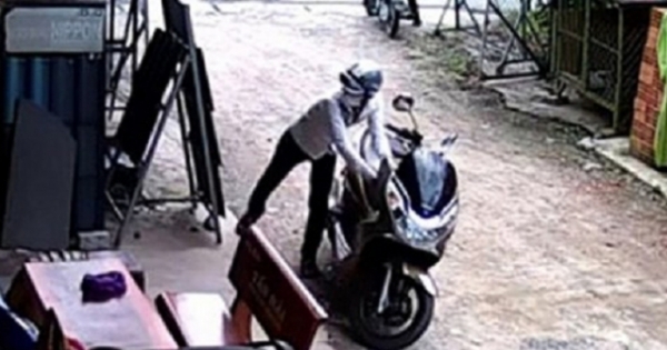 Nữ hiệu trưởng trộm xe máy của giáo viên đi cầm cố