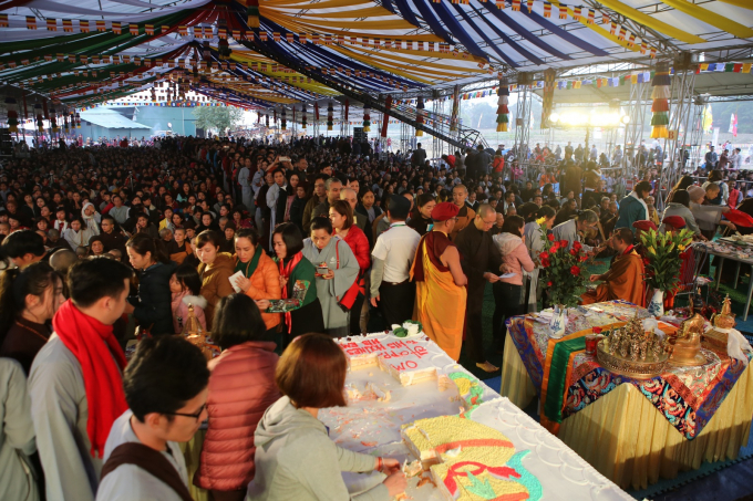 Kh&oacute;a lễ nằm trong khu&ocirc;n khổ Ph&aacute;p hội Đại Bi Quan Thế &Acirc;m 2019 diễn ra tại Đại Bảo th&aacute;p Mandala T&acirc;y Thi&ecirc;n (Tam Đảo, Vĩnh Ph&uacute;c)