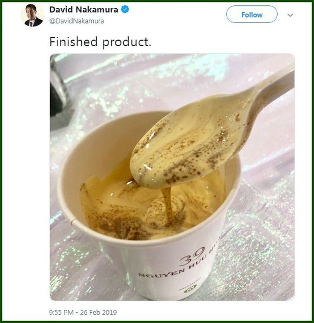 M&oacute;n c&agrave; ph&ecirc; trứng phục vụ ph&oacute;ng vi&ecirc;n quốc tế khiến &ocirc;ng Nakamura rất ấn tượng v&igrave; lần đầu được nếm thử một thức c&agrave; ph&ecirc; đặc biệt đến thế.