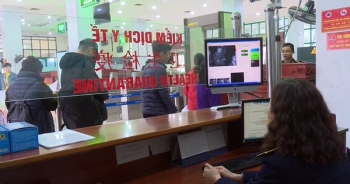 Lào Cai: Lắp 2 máy đo thân nhiệt hiện đại nhằm phát hiện dịch cúm