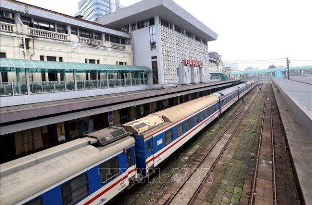 Tạm dừng chạy tàu SP1, SP2 tuyến Hà Nội - Lào Cai đến ngày 3/2