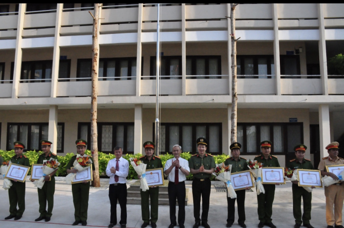 9C8F17CE-14B7-4D6E-9205-D218EC0E5E47.