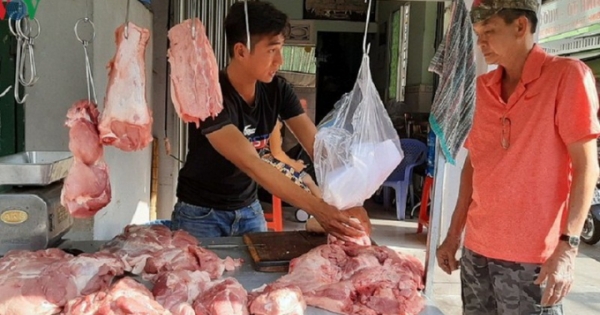 Giá thịt lợn đồng loạt giảm